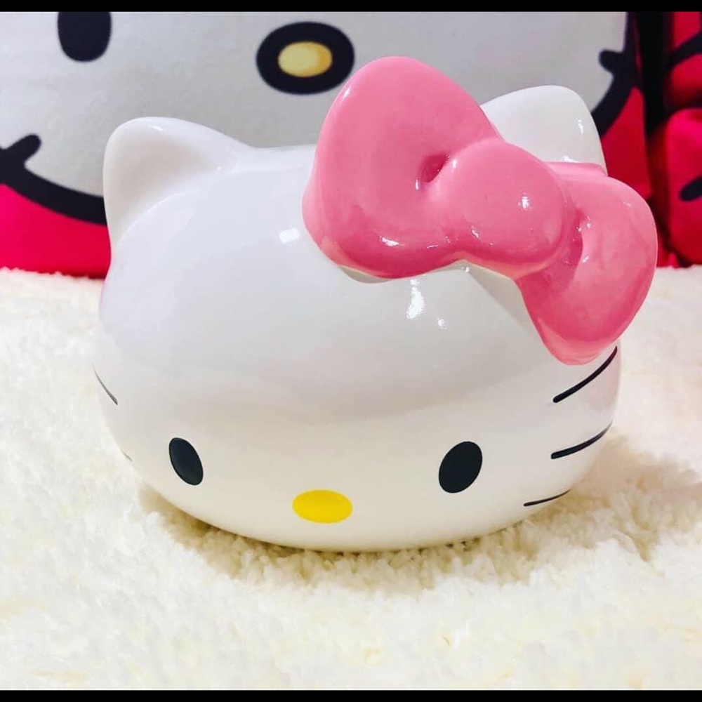 💕❤️Hellokitty Ceramic Display 💕❤️